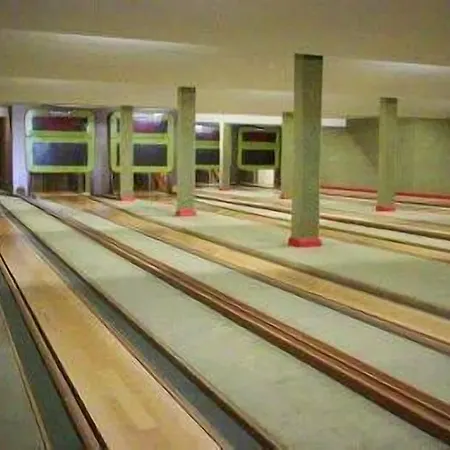Restaurant Zum Jaegerheim Mit Innenpool Hotel 3*