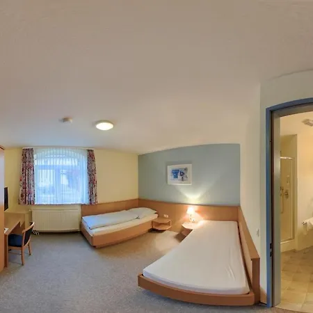 Restaurant Zum Jaegerheim Mit Innenpool Hotel 3*