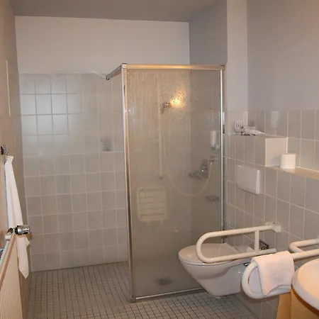 Hotel Restaurant Zum Jaegerheim Mit Innenpool