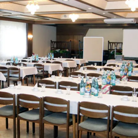 Hotel Restaurant Zum Jaegerheim 3*