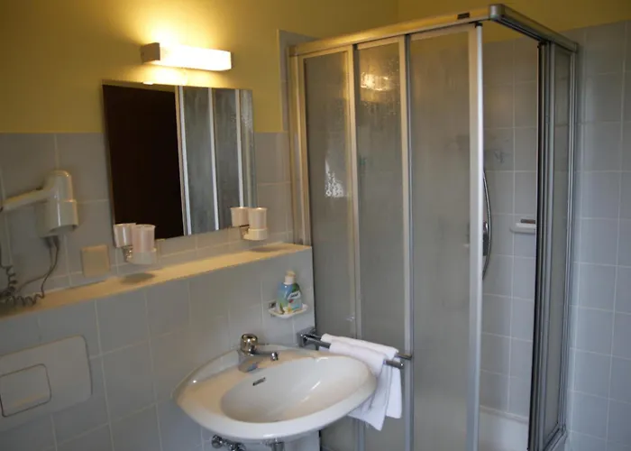 Hotell Restaurant Zum Jaegerheim 3*